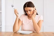 Những thực phẩm không nên ăn khi đang đói