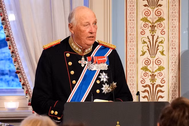 Lý do Vua Harald V của Na Uy phải nhập viện