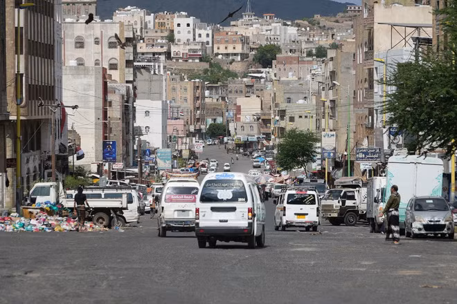 Cuộc sống ở thành phố Taiz giữa vòng vây của Houthi