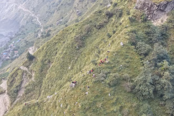 Nepal nỗ lực cứu hộ sau trận lũ quét mới