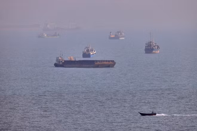 Iran tuyên bố sẽ lập "vùng cấm" gần eo biển Hormuz