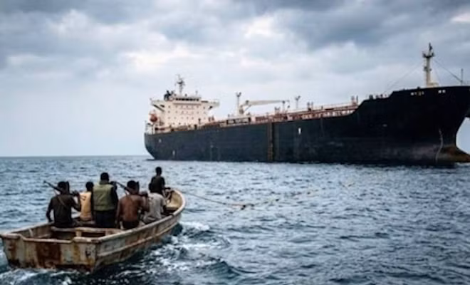 Cướp biển Somalia chiếm giữ tàu dầu ngoài khơi Yemen