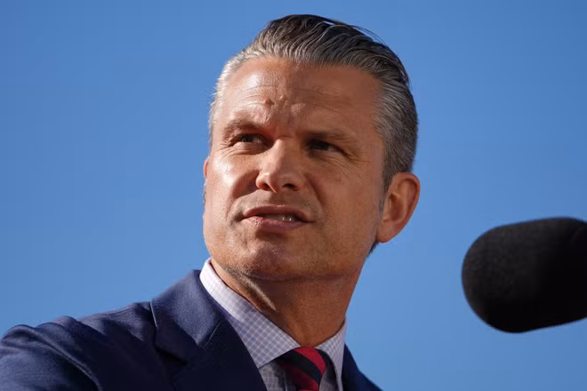 Bộ trưởng Chiến tranh Mỹ Pete Hegseth bất ngờ tới Trung Đông