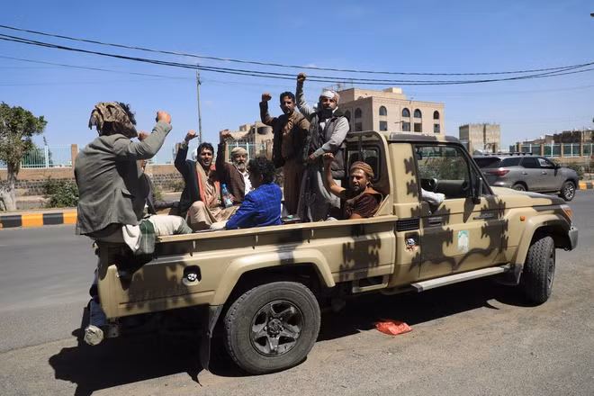 Houthi nhận trách nhiệm vụ tấn công sân bay Ả Rập Xê Út