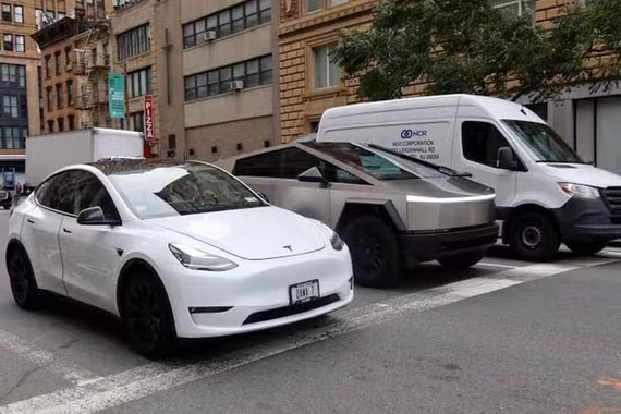 Tesla chuẩn bị ra mắt dịch vụ taxi không người lái Cybercab tại Mỹ