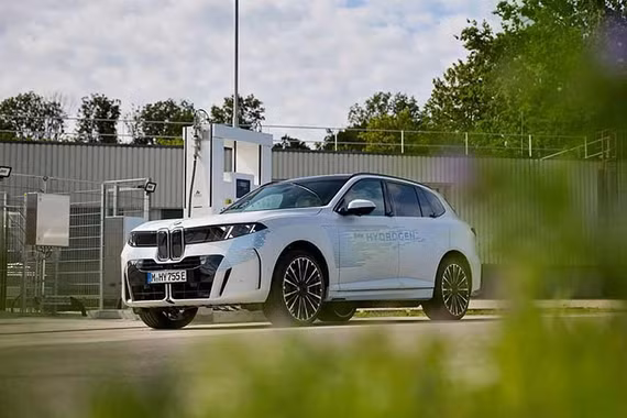 BMW iX5 Hydrogen chạy tới 750 km - nạp hydro 5 phút, sắp mở bán