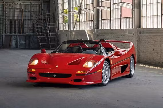 Ferrari F50 có ODO 170 km bán hơn 517 tỷ đồng khiến đại gia "choáng"