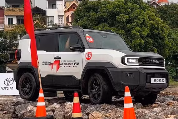 Toyota cảnh báo khách hàng "mua ôtô bia kèm lạc" trên toàn cầu