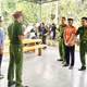 Khởi tố nam thanh niên vô cớ đánh người ở quán nhậu