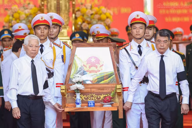 Thủ tướng Lê Minh Hưng dự lễ truy điệu, an táng 731 hài cốt liệt sĩ tại TP HCM