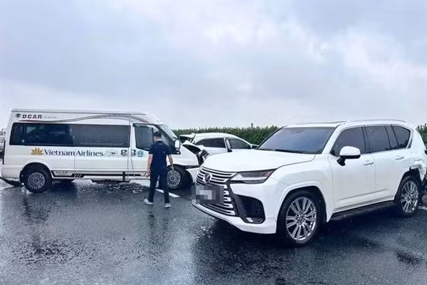 Tài xế Lexus gây tai nạn cao tốc Pháp Vân - Cầu Giẽ bị xử lý sao?