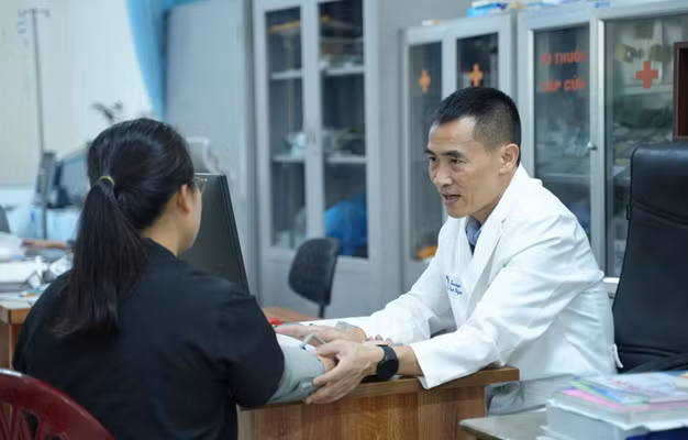 Cẩn trọng trước hiện tượng livestream bán thuốc và lời hứa chữa khỏi bệnh