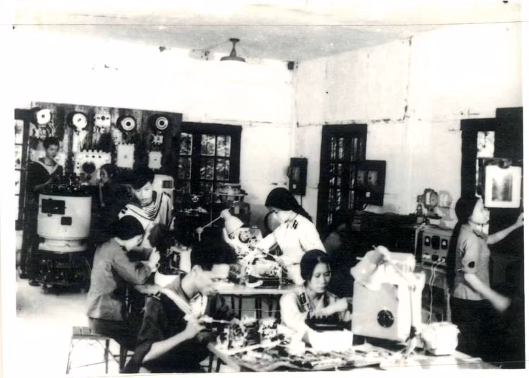 2-to-chuc-bao-quan-sua-chua-khi-tai-thong-tin.jpg