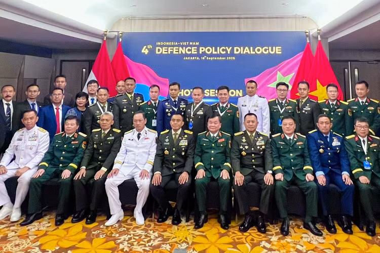 chup-anh-chung-1.jpg