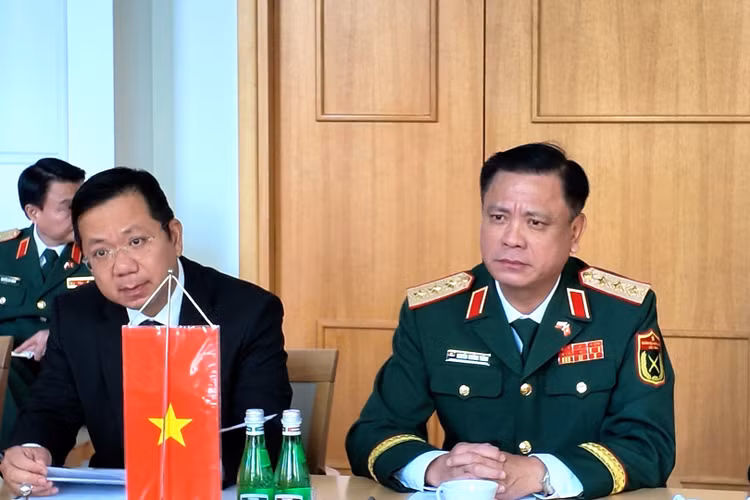 hoi-kien-4.jpg