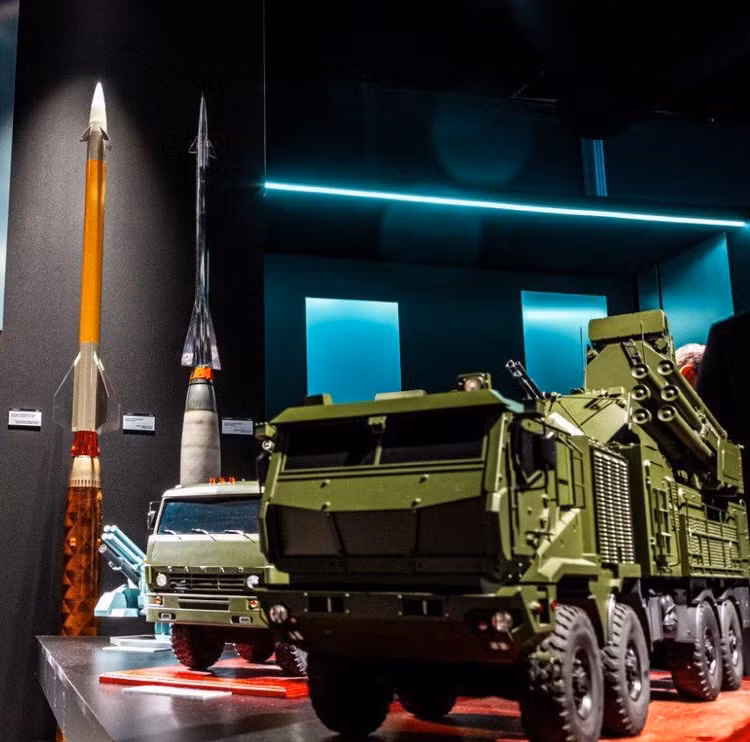 photo-high-precision-weapons-hpw-3.jpg