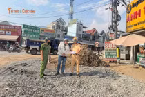 CSGT Rạch Chiếc ra quân xử lý vi phạm thi công gây cản trở giao thông