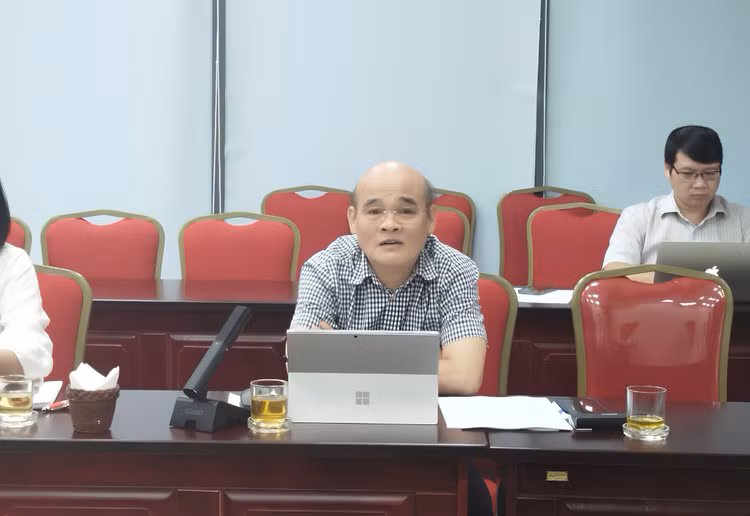 TS. Nguyễn Huy Quang, nguyên Vụ trưởng Vụ Pháp chế, Bộ Y tế phát biểu