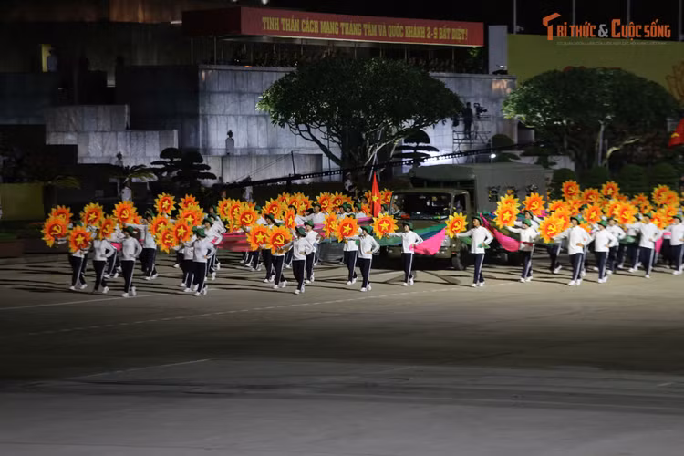 kto-tr_vu28.jpg