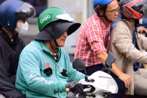 Thế giới siết quản lý, buộc Uber, Grab chi trả an sinh cho tài xế công nghệ