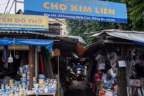 Chợ Kim Liên đóng cửa, tiểu thương lo mất khách trước năm 2027