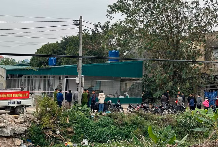 Hé lộ tin nhắn cuối cùng của thanh niên tử vong tại phòng trọ He lo tin nhan cuoi cung cua thanh nien tu vong tai phong tro