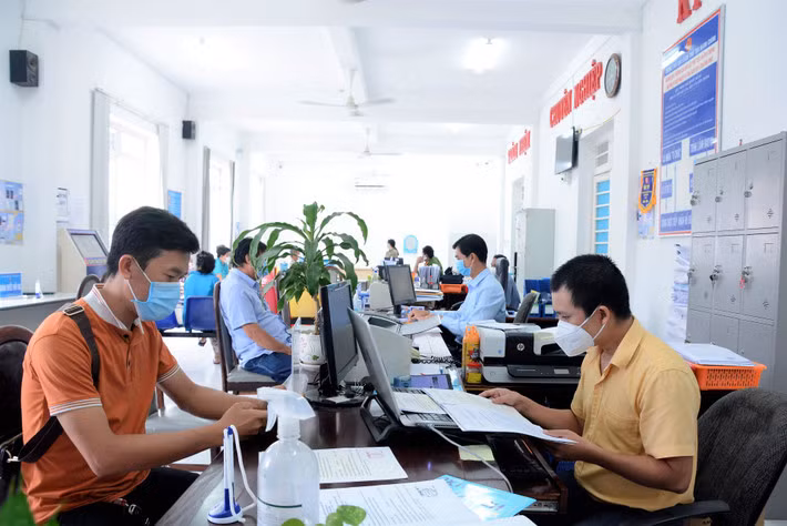 Không thu phí đổi giấy tờ của người dân do sáp nhập tỉnh, xã Khong thu phi doi giay to cua nguoi dan do sap nhap tinh, xa