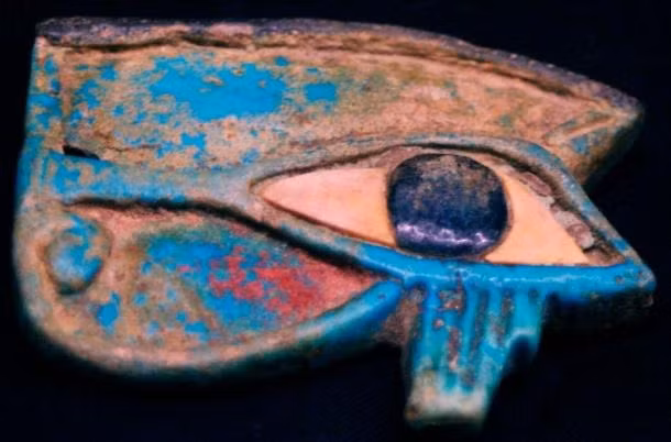 Vi sao nhieu mo co Ai Cap co hinh anh “Mat than Horus