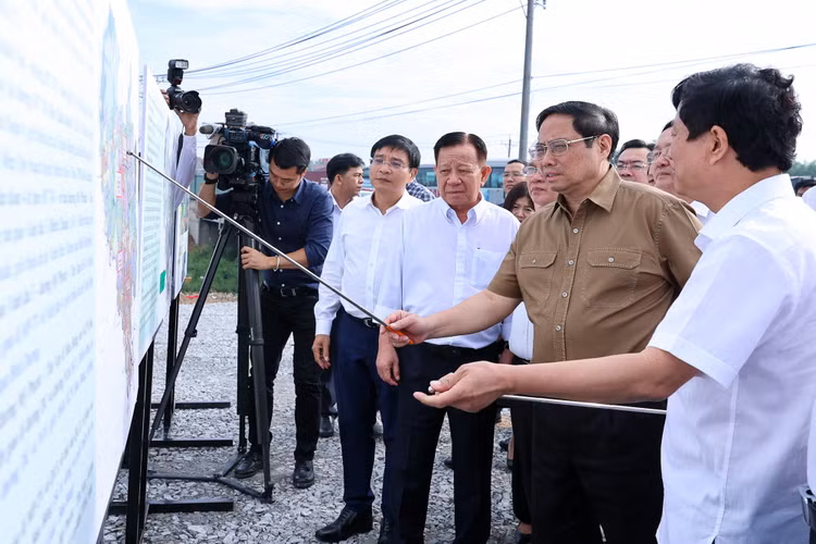 Thu tuong: Khi lam duong thi du an tai dinh cu phai lam truoc