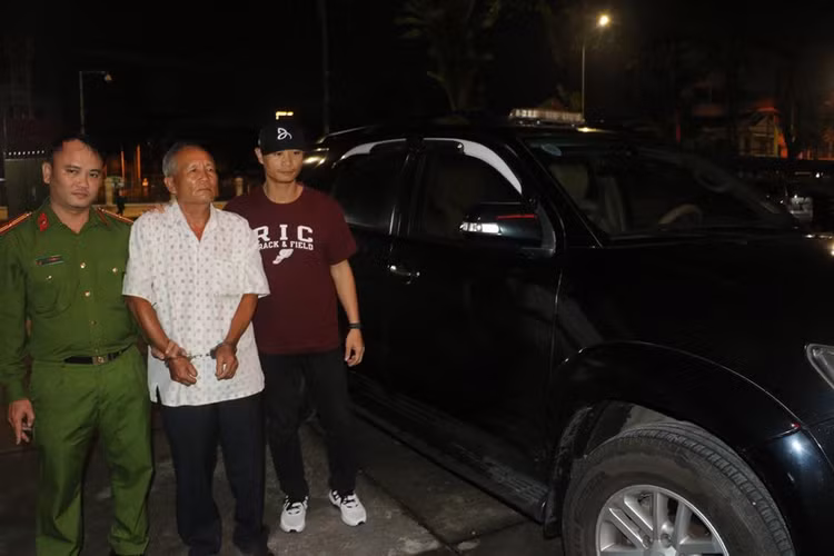 Kẻ sát hại 6 người, lẩn trốn 43 năm bị bắt giữ thế nào? Ke sat hai 6 nguoi, lan tron 43 nam bi bat giu the nao?