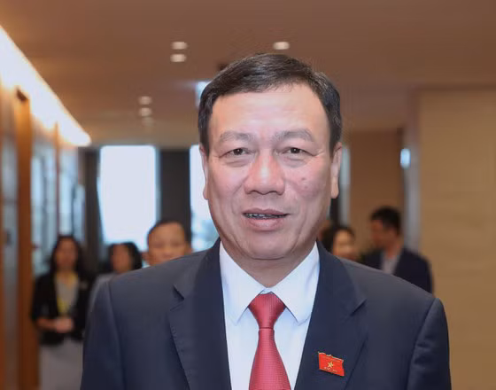 Chân dung 27 thành viên Chính phủ sau kiện toàn - Hình 26 Chan dung 27 thanh vien Chinh phu sau kien toan-Hinh-26