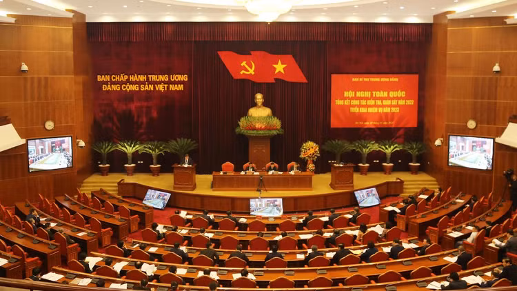10 Ủy viên, nguyên Ủy viên Trung ương Đảng bị kỷ luật trong năm 2022 10 Uy vien, nguyen Uy vien Trung uong Dang bi ky luat trong nam 2022