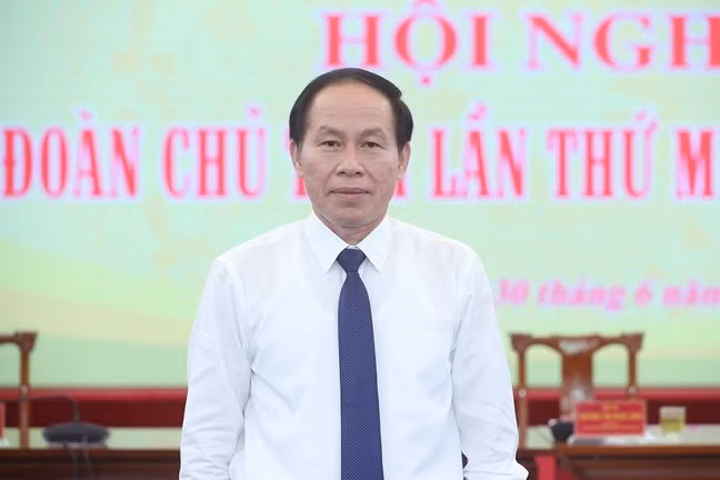 Chan dung tan Bi thu Thanh uy Hai Phong Le Tien Chau-Hinh-8