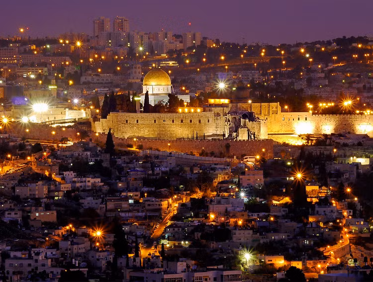 Kinh ngac hien tuong ky bi khi dat chan den thanh pho Jerusalem