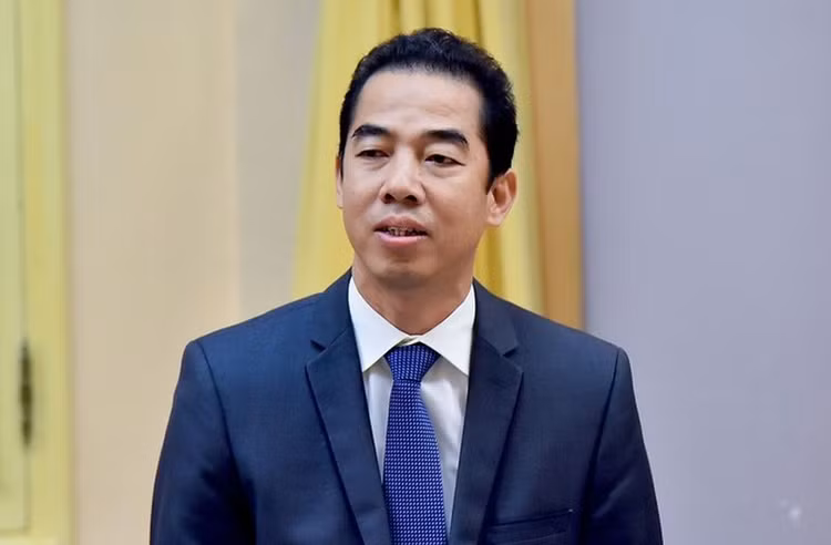 15 can bo dien Bo Chinh tri, Ban Bi thu quan ly bi khoi to la nhung ai?-Hinh-8