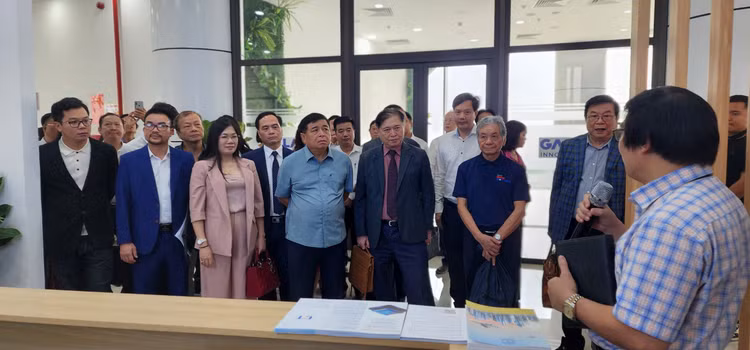 VUSTA tham quan Trung tâm Đổi mới sáng tạo Quốc gia - Hình 3 VUSTA tham quan Trung tam Doi moi sang tao Quoc gia-Hinh-3