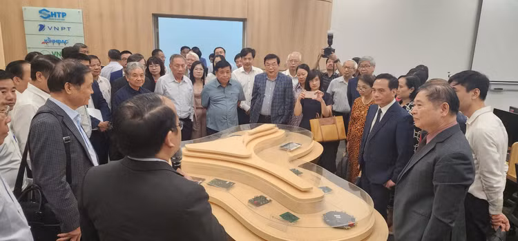 VUSTA tham quan Trung tâm Đổi mới sáng tạo Quốc gia - Hình 2 VUSTA tham quan Trung tam Doi moi sang tao Quoc gia-Hinh-2