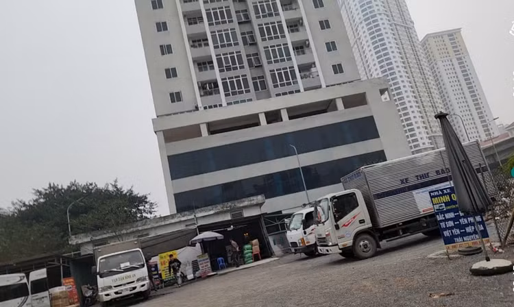 Ha Noi: Nup sau TT OCop, bai xe hang hoa len lut hoat dong-Hinh-2