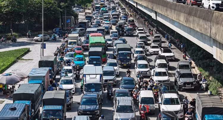 Giao thong Ha Noi “ngat tho” gio tan tam chieu 30/8