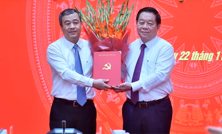 Ông Ngô Đông Hải giữ chức Phó Trưởng Ban Tuyên giáo Trung ương Ong Ngo Dong Hai giu chuc Pho Truong Ban Tuyen giao Trung uong