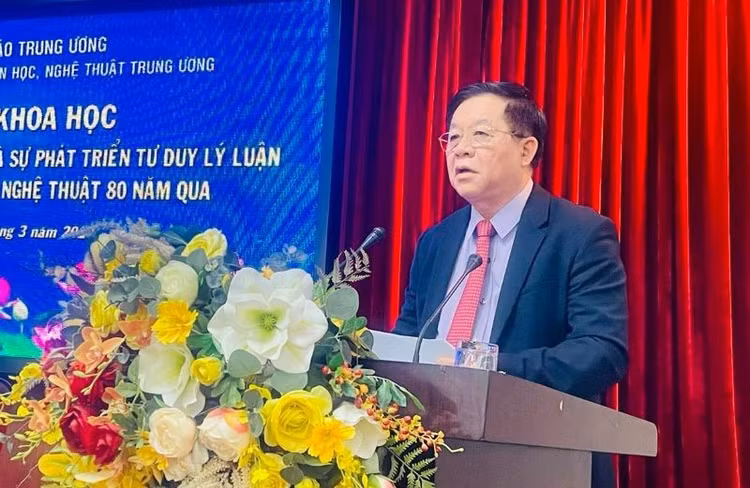Ông Nguyễn Trọng Nghĩa: “Đề cương về văn hóa Việt Nam để lại nhiều bài học quý báu” Ong Nguyen Trong Nghia: “De cuong ve van hoa Viet Nam de lai nhieu bai hoc quy bau”