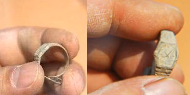 Tìm thấy những bằng chứng du hành thời gian, xuyên không là có thật? - Hình 9 Tim thay nhung bang chung du hanh thoi gian, xuyen khong la co that?-Hinh-9