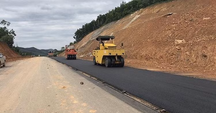 Thủ tướng yêu cầu khẩn trương triển khai đầu tư nâng cấp quốc lộ 4B Thu tuong yeu cau khan truong trien khai dau tu nang cap quoc lo 4B