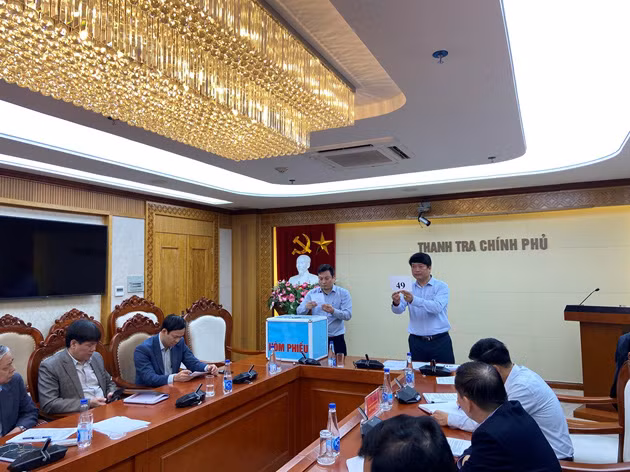 Bốc thăm chọn 67 cán bộ ở các bộ, ngành để xác minh tài sản Boc tham chon 67 can bo o cac bo, nganh de xac minh tai san