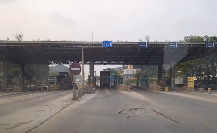 Bất an trạm thu phí BOT bỏ hoang ở Thanh Hóa Bat an tram thu phi BOT bo hoang o Thanh Hoa