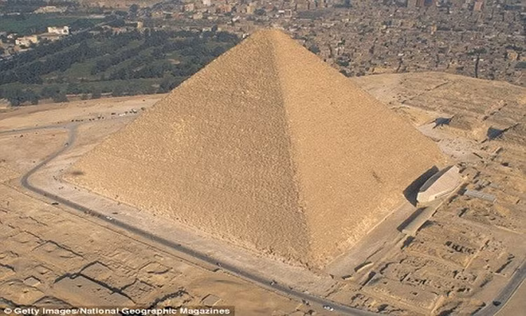 Xay dai kim tu thap Giza, nguoi Ai Cap co doc bao nhieu tien?-Hinh-2