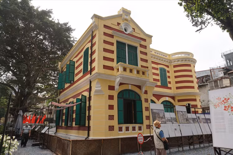 Chiem nguong loat cong trinh kien truc co Ha Noi duoc “thay ao moi“-Hinh-3