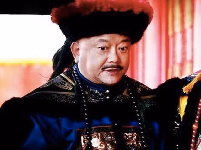Vi sao vua Can Long trong dung tham quan Hoa Than?-Hinh-3