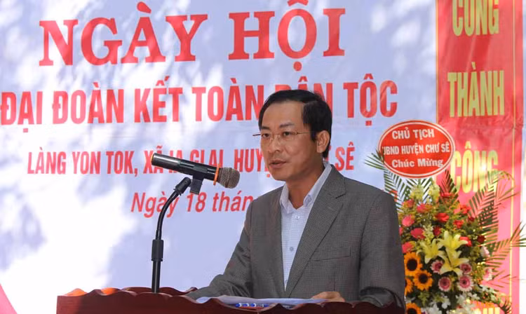 Sau ky luat, 3 Pho Chu tich UBND tinh Gia Lai bi cho thoi chuc