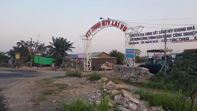 Hải Dương: Đề xuất nắn đê để dự án Cty Lai Vu không còn thuộc bãi sông Hai Duong: De xuat nan de de du an Cty Lai Vu khong con thuoc bai song